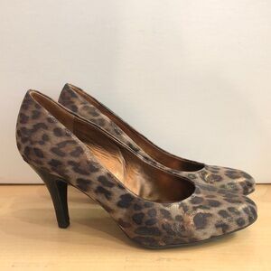 Natural Soul Leopard Print Brown and Black Heels